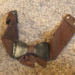 Brown bow waist belt
